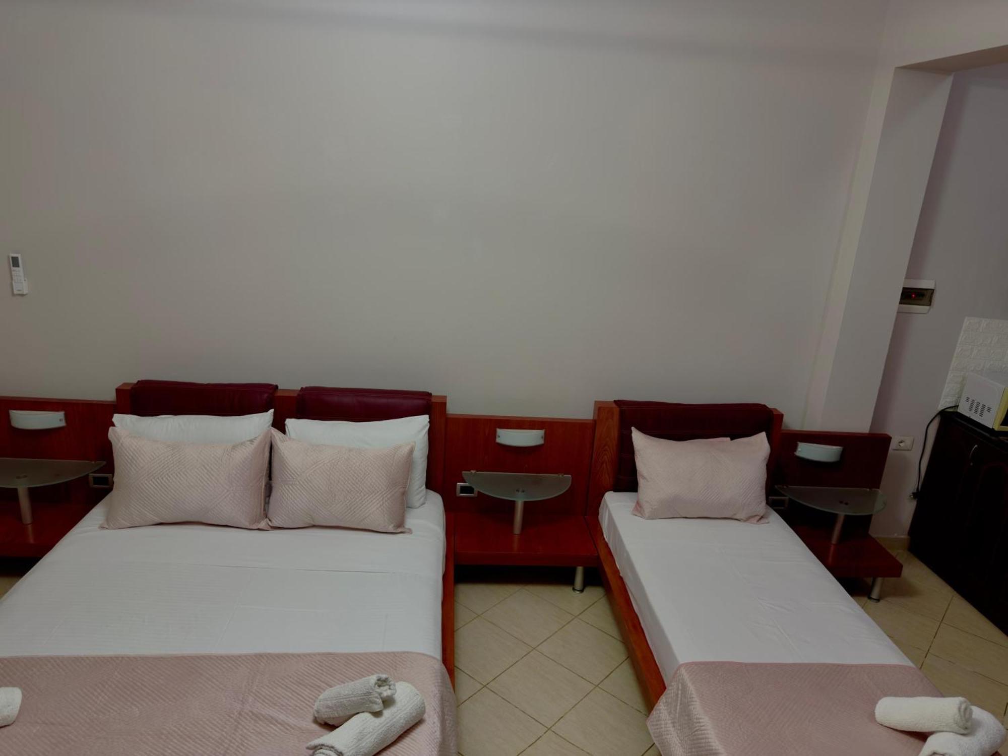 Draci Apartments ساراندا المظهر الخارجي الصورة